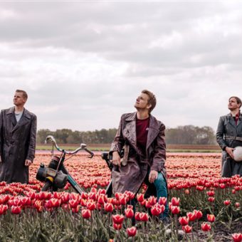 vrijgezellenfeest Drenthe solex toertocht