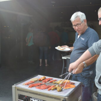 BBQ en 9 - Het Drents Kwartiertje - Solex Huren / Rijden - Dafje Huren / Rijden - Groepsactiviteiten, workshops, teambuilding en trainingen Drenthe