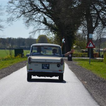 Daf rijden in hartje Drenthe. Gezellig uitje voor jong en oud.