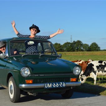 Daf toertocht 81 e1608558315371 - Het Drents Kwartiertje - Solex Huren / Rijden - Dafje Huren / Rijden - Groepsactiviteiten, workshops, teambuilding en trainingen Drenthe