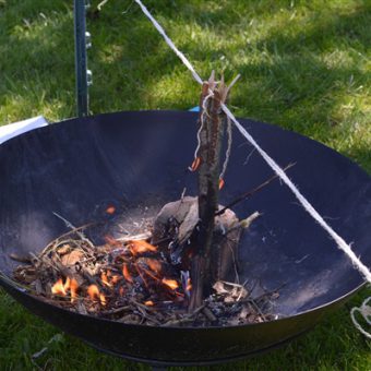 Outdoor activiteiten tijdens een spannende game in hartje Drenthe.