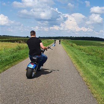 Echopper toertocht groepsuitje 92 - Het Drents Kwartiertje - Solex Huren / Rijden - Dafje Huren / Rijden - Groepsactiviteiten, workshops, teambuilding en trainingen Drenthe