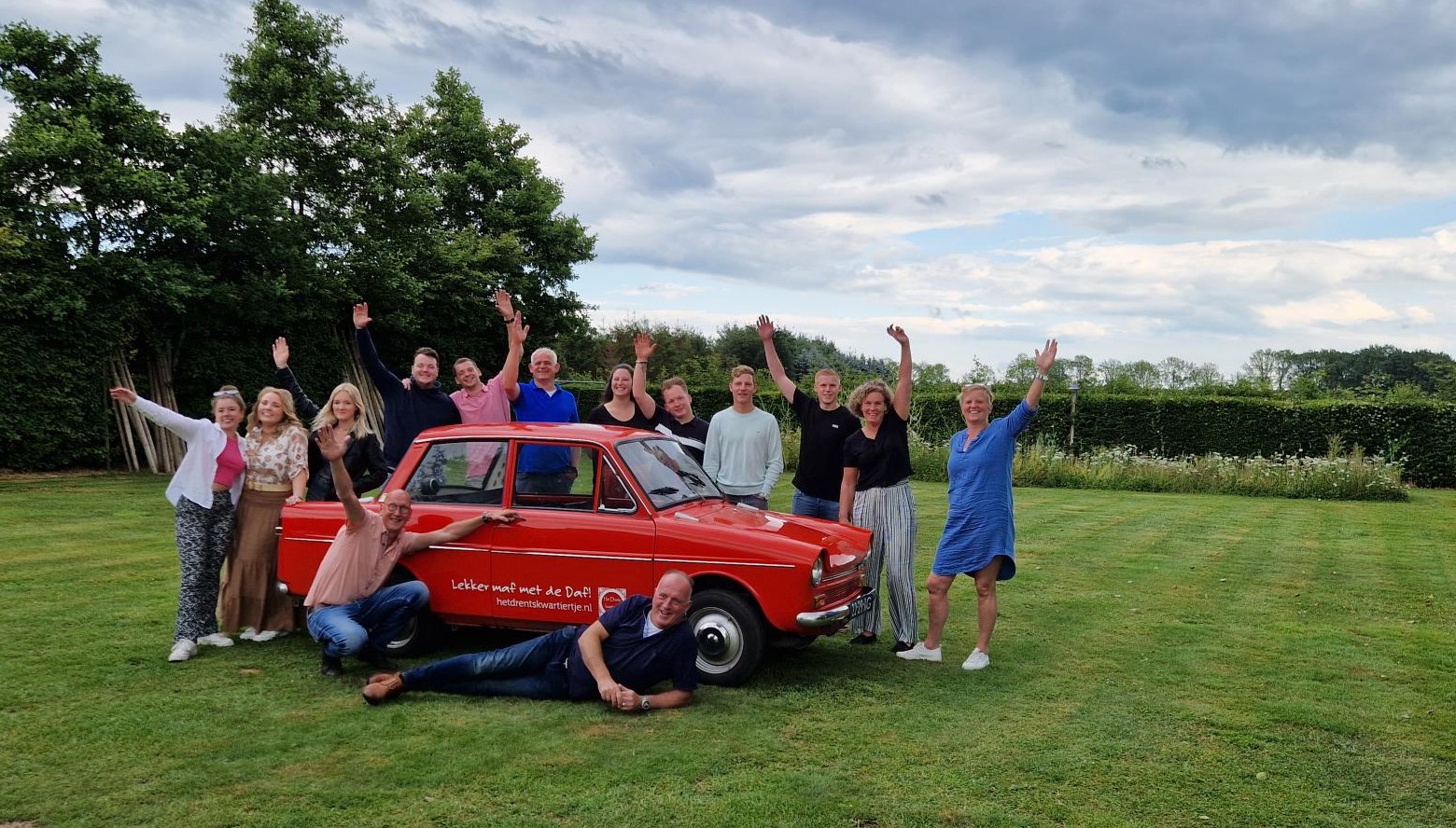 Groepsuitje in Drenthe Hooghalen personeel - Het Drents Kwartiertje - Solex Huren / Rijden - Dafje Huren / Rijden - Groepsactiviteiten, workshops, teambuilding en trainingen Drenthe