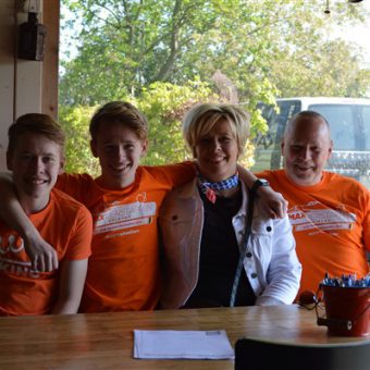 Koningsdag uitje 2021 in Drenthe 13 - Het Drents Kwartiertje - Solex Huren / Rijden - Dafje Huren / Rijden - Groepsactiviteiten, workshops, teambuilding en trainingen Drenthe