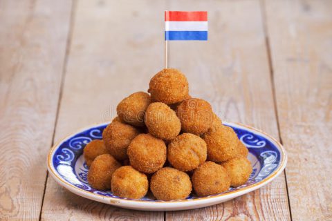 bittergarnituur in Drenthe - Het Drents Kwartiertje - Solex Huren / Rijden - Dafje Huren / Rijden - Groepsactiviteiten, workshops, teambuilding en trainingen Drenthe