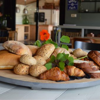 Heerlijke lunch bereid met verse en lokale producten tijdens jullie dagje uit in Drenthe.