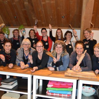 kookworkshop drenthe 10 - Het Drents Kwartiertje - Solex Huren / Rijden - Dafje Huren / Rijden - Groepsactiviteiten, workshops, teambuilding en trainingen Drenthe