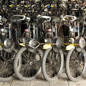 Solex toertocht bij het Drents kwartiertje; Drenthe verkennen op de solex.