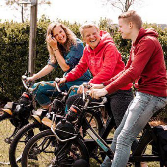 Uitje met de solex doen? We hebben verschillende routes en arrangementen voor jullie gemaakt.