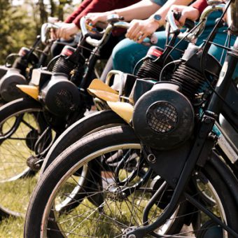 Solex dagje uit in Drenthe. Volop routes en arrangementen bij het Drents kwartiertje.